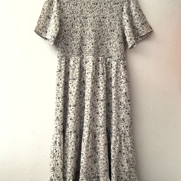 KRANDA PLUS SIZE SMOCKED MAXI DRESS - Picture 4 of 16